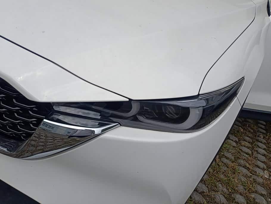 Mazda CX-5 2.0 л 2025 г. Белый, пробег 10700 км
