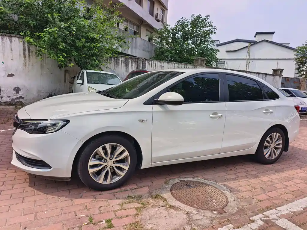 Buick Excelle — миниатюра 11