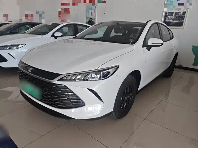 2025 BYD Qin