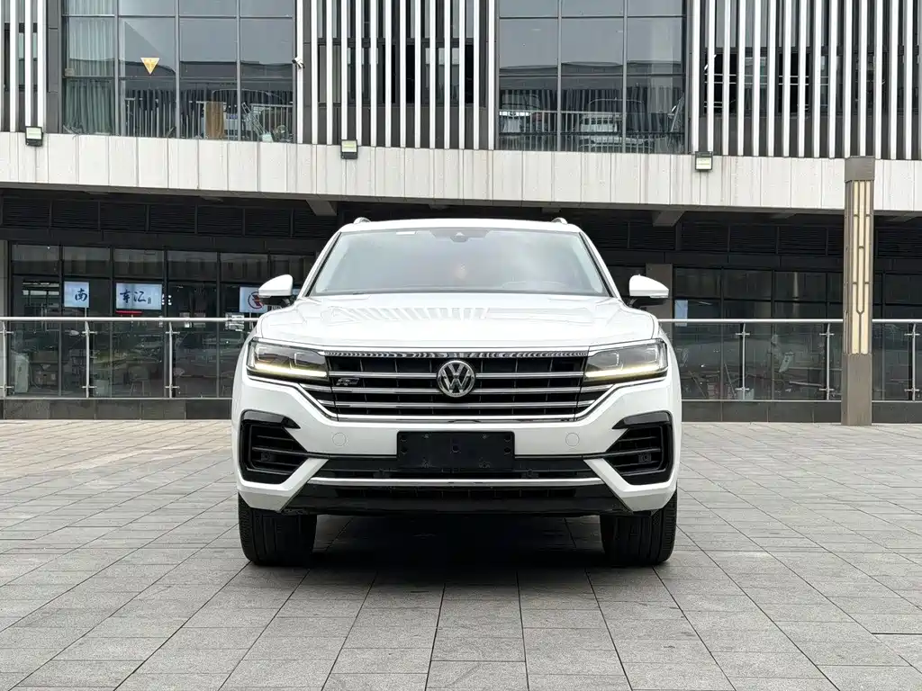 Volkswagen Touareg — миниатюра 2