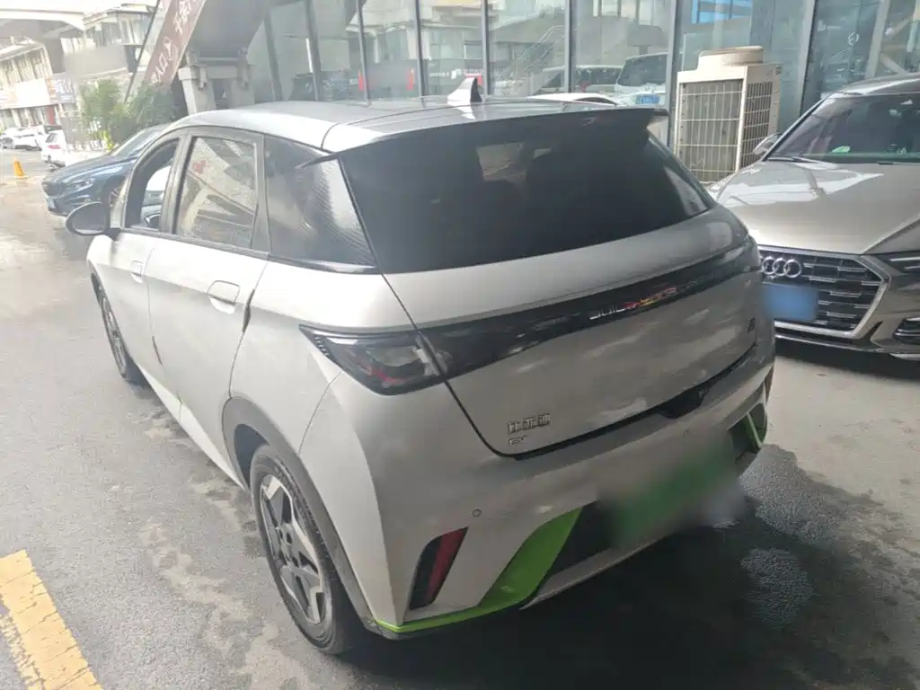 BYD Dolphin — миниатюра 5