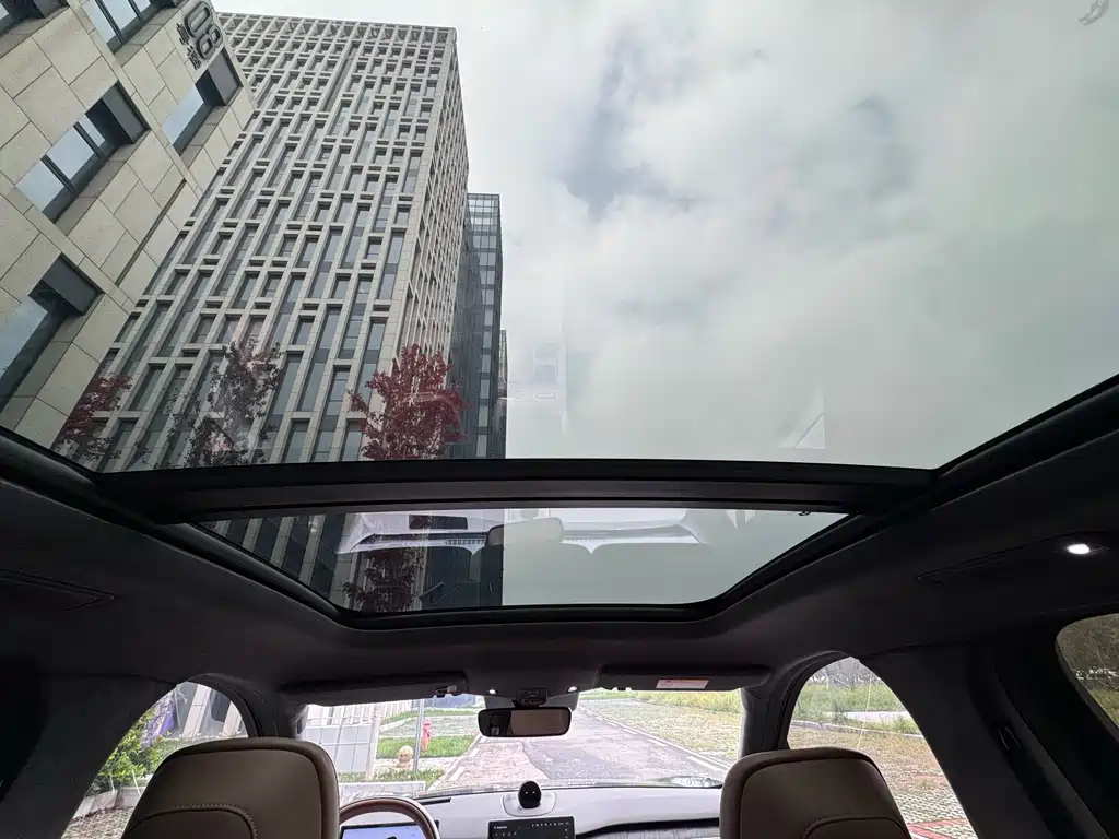 NIO ES8 — миниатюра 14