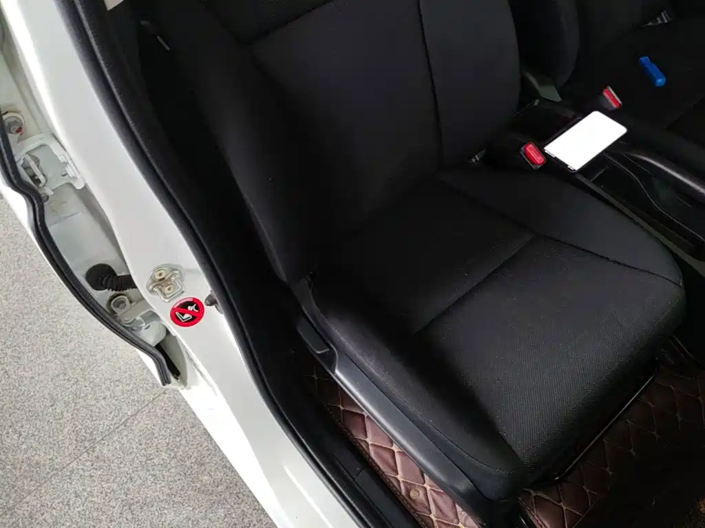 Honda Fit — миниатюра 25