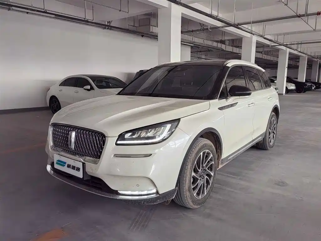 Lincoln Corsair 2021