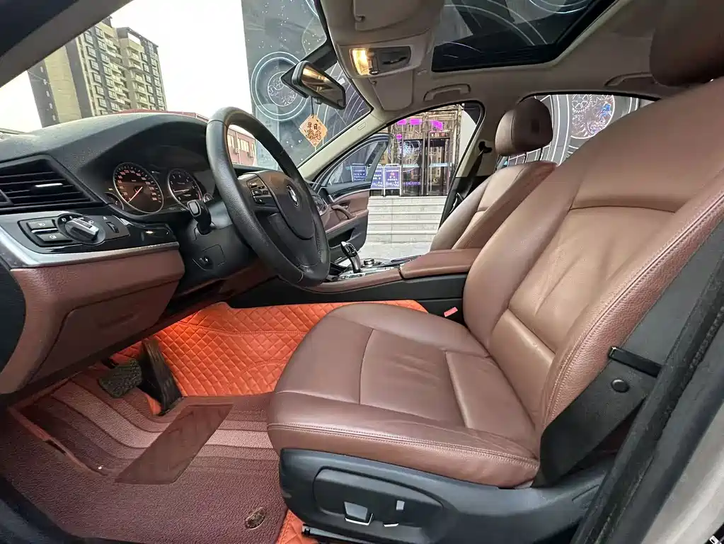 BMW 5 Series (Import) — миниатюра 7