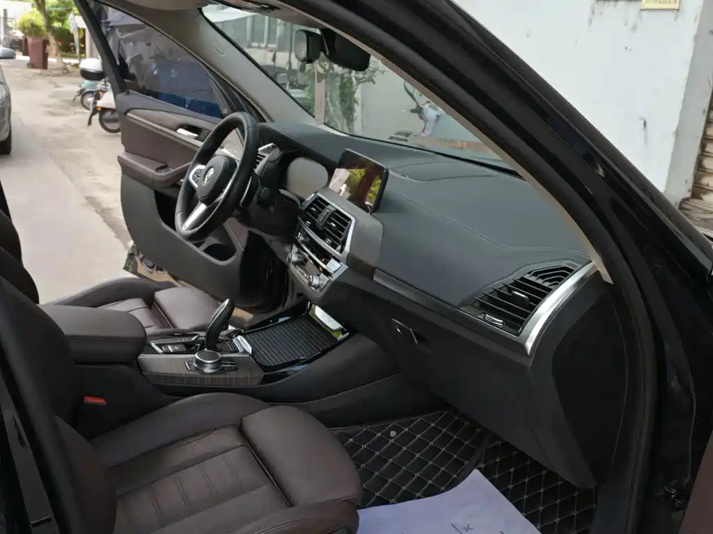 BMW X3 — миниатюра 15