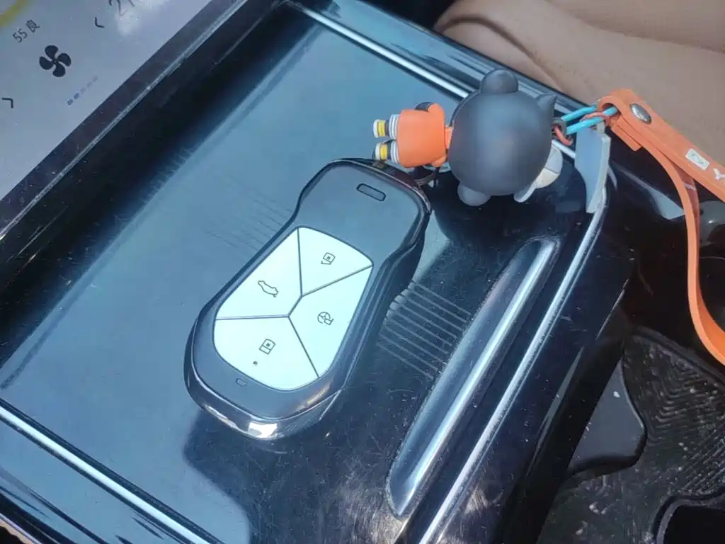 XPeng P5 — миниатюра 9