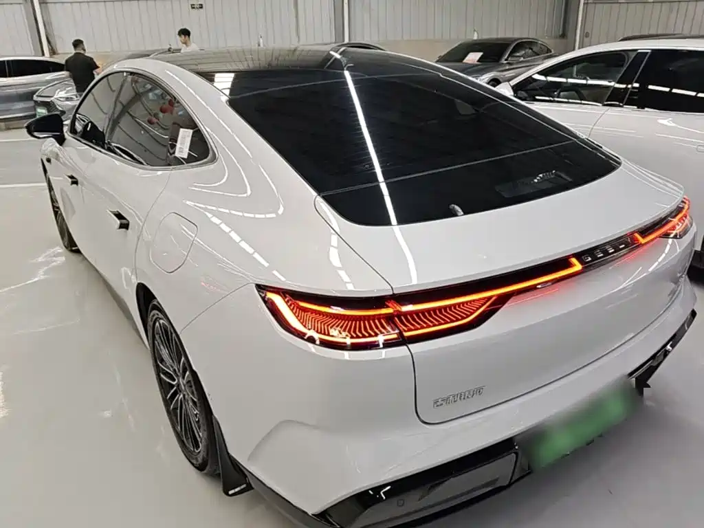 Geely Galaxy Galaxy E8 E8 2025 575km Smart Drive