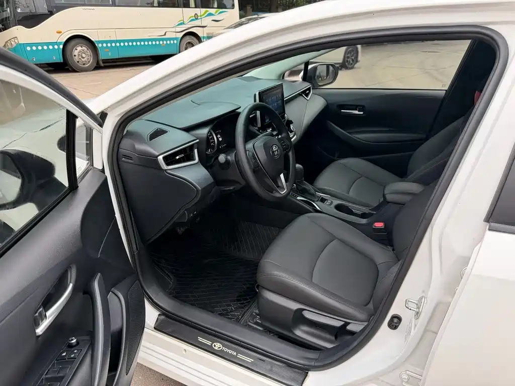 Toyota Corolla — миниатюра 4
