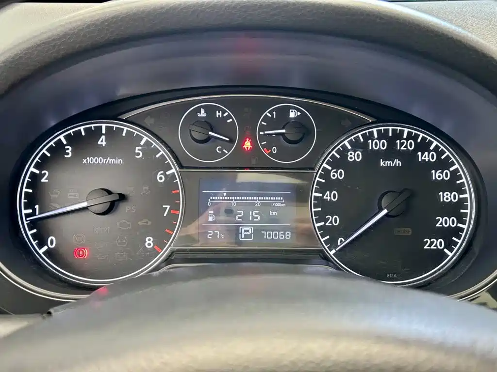 Nissan Tiida — миниатюра 13