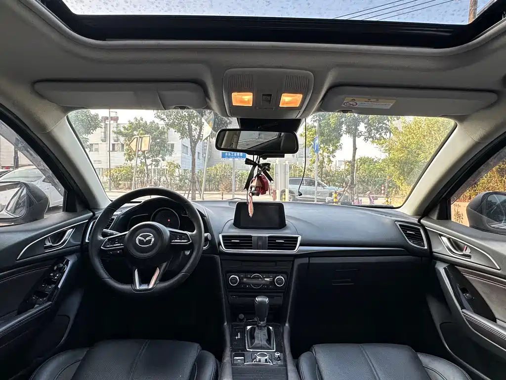 Mazda 3 Axela — миниатюра 5