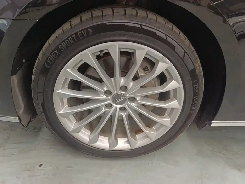 Audi A8 — миниатюра 23