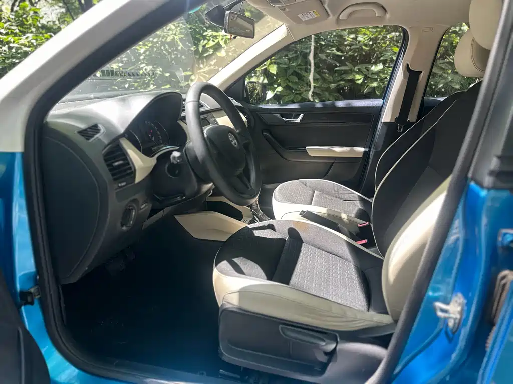 Skoda Fabia — миниатюра 4