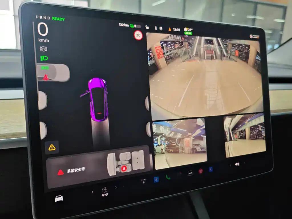 Tesla Model Y — миниатюра 14