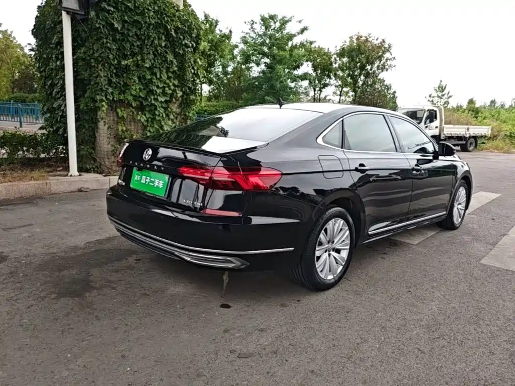 Volkswagen Passat — миниатюра 7