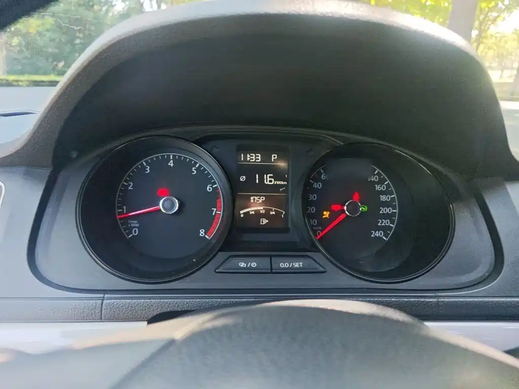 Volkswagen Lavida — миниатюра 4
