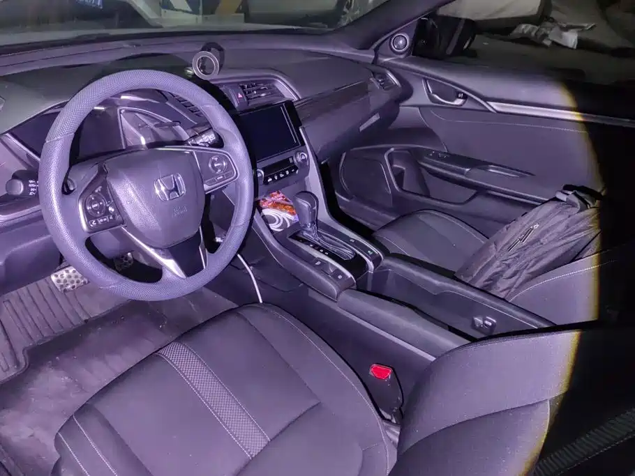 Honda Civic — миниатюра 12