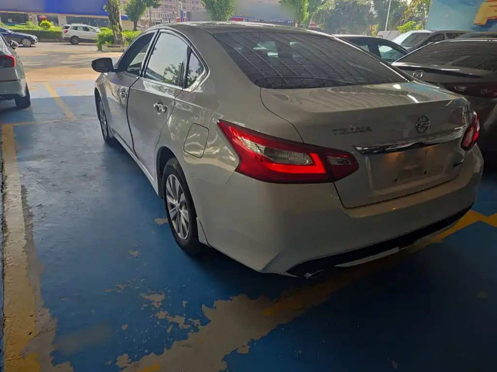 Nissan Teana — миниатюра 14