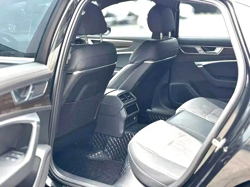 Audi A6L New Energy — миниатюра 5