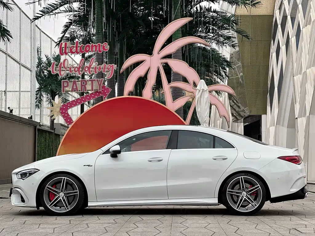 MERCEDES-BENZ CLA AMG