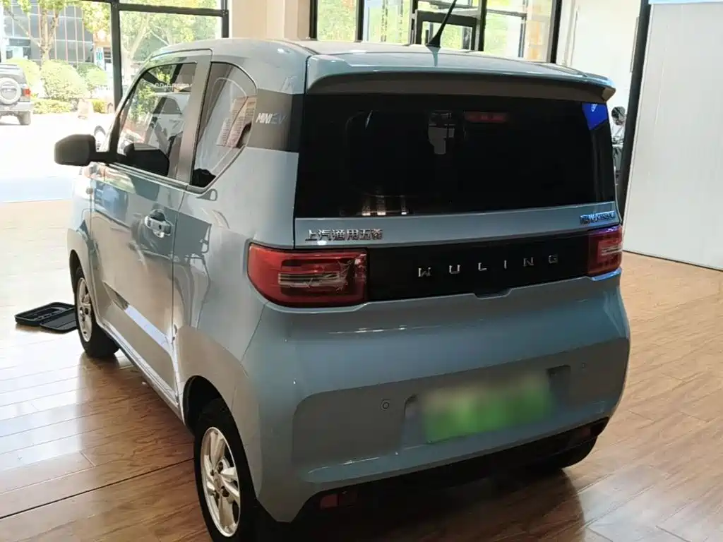 Wuling MINIEV — миниатюра 5