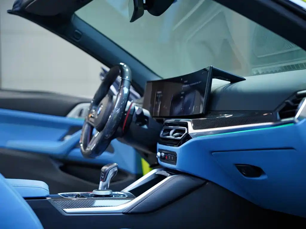 BMW M4 — миниатюра 32