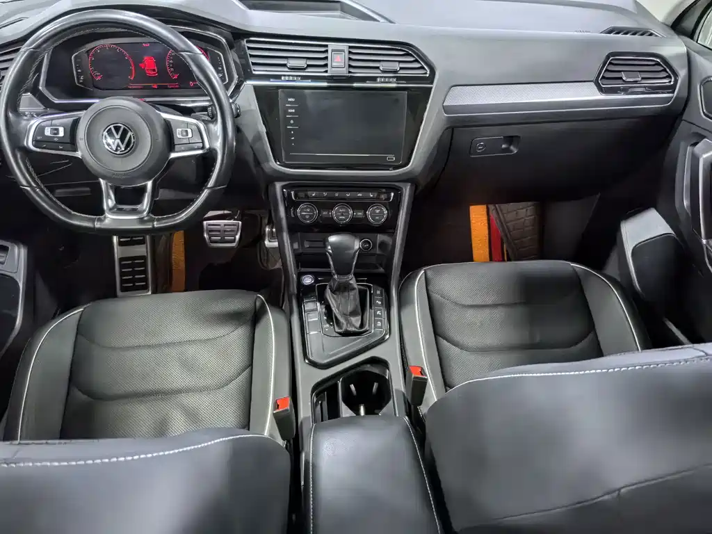 Volkswagen Tiguan L — миниатюра 12