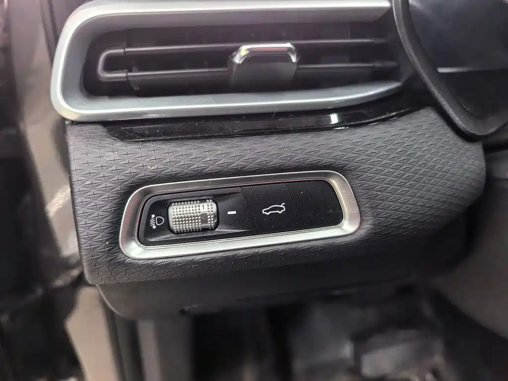 Geely Emgrand — миниатюра 20