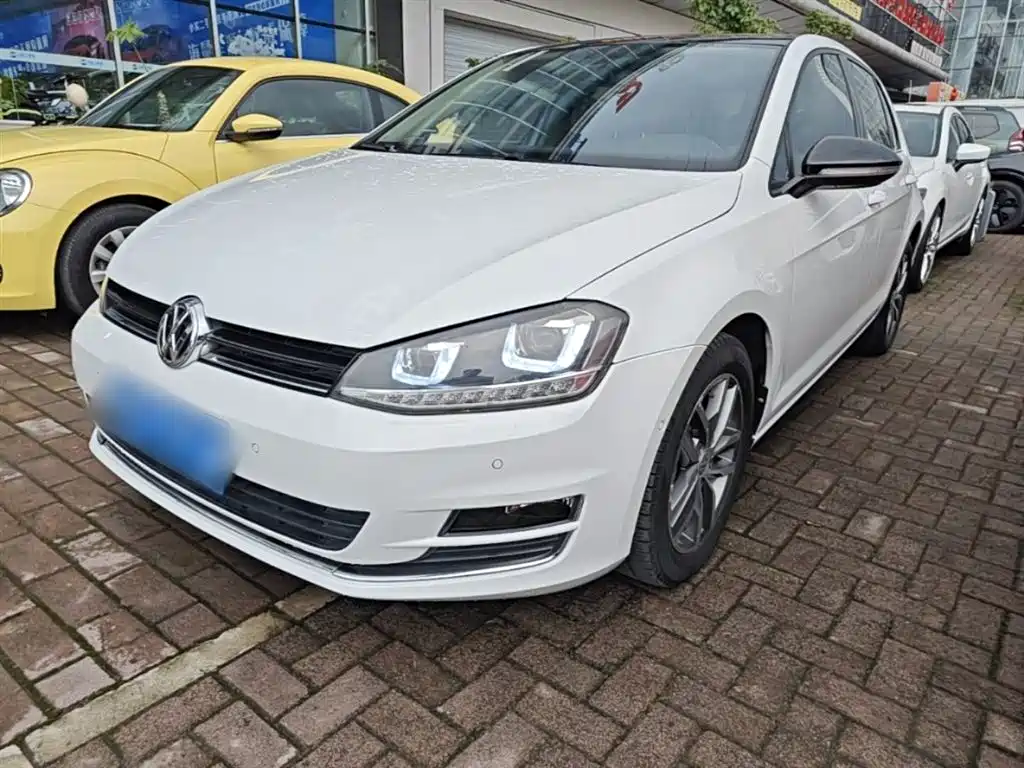 Volkswagen Golf 2017 230TSI AT Luxury