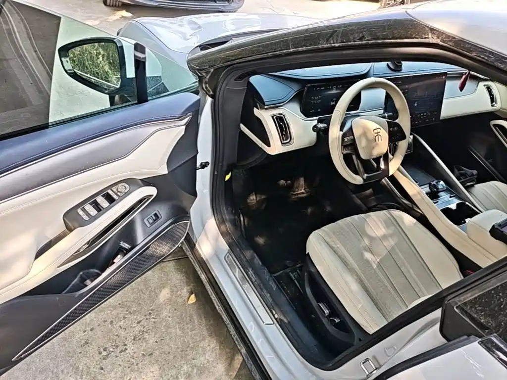BYD L EV — миниатюра 16