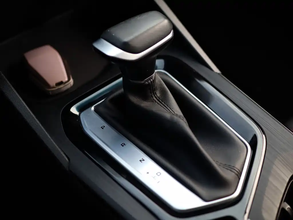 Geely Emgrand S — миниатюра 10