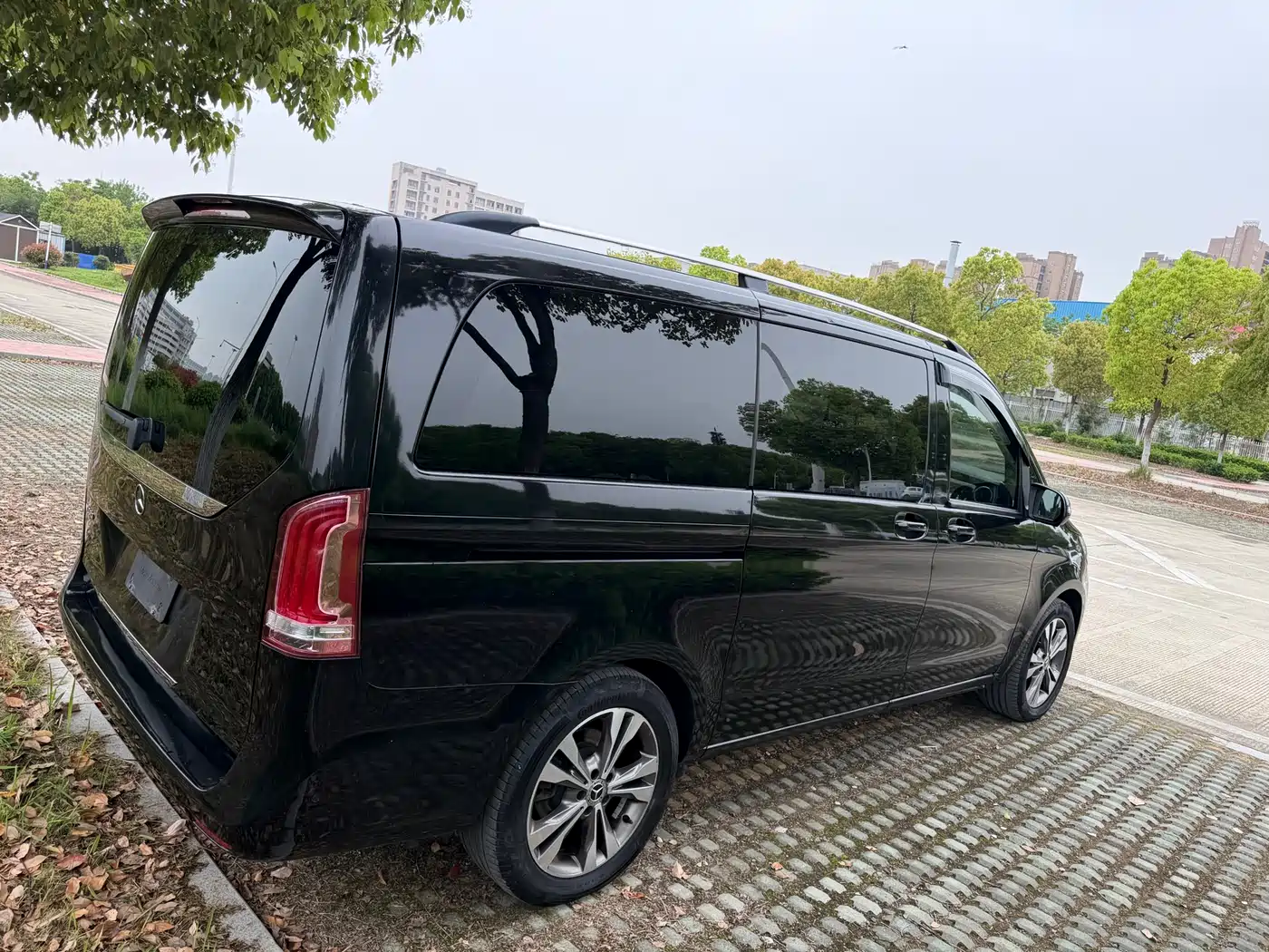Mercedes-Benz V-Class