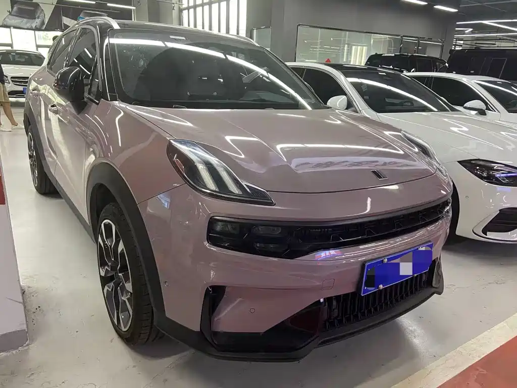 Lynk & Co 06 — миниатюра 3