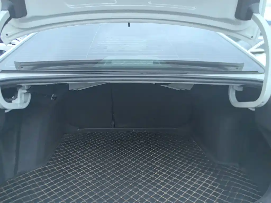 Volkswagen Sagitar — миниатюра 19