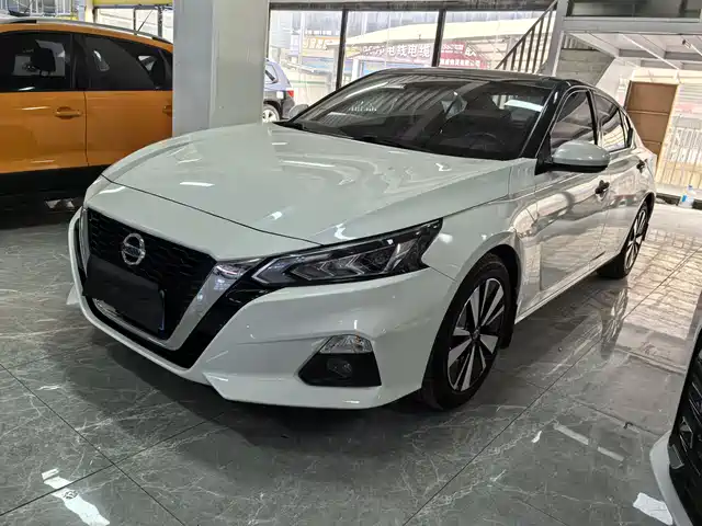 NISSAN TEANA