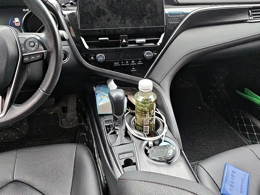 Toyota Camry — миниатюра 16