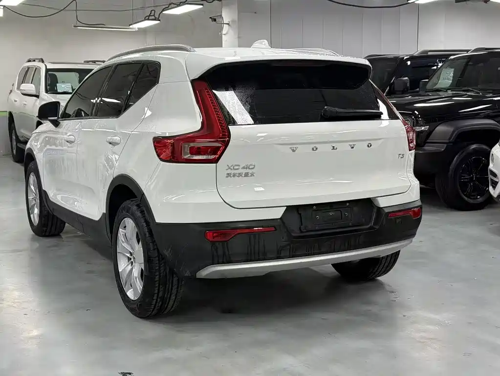 Volvo XC40 — миниатюра 6
