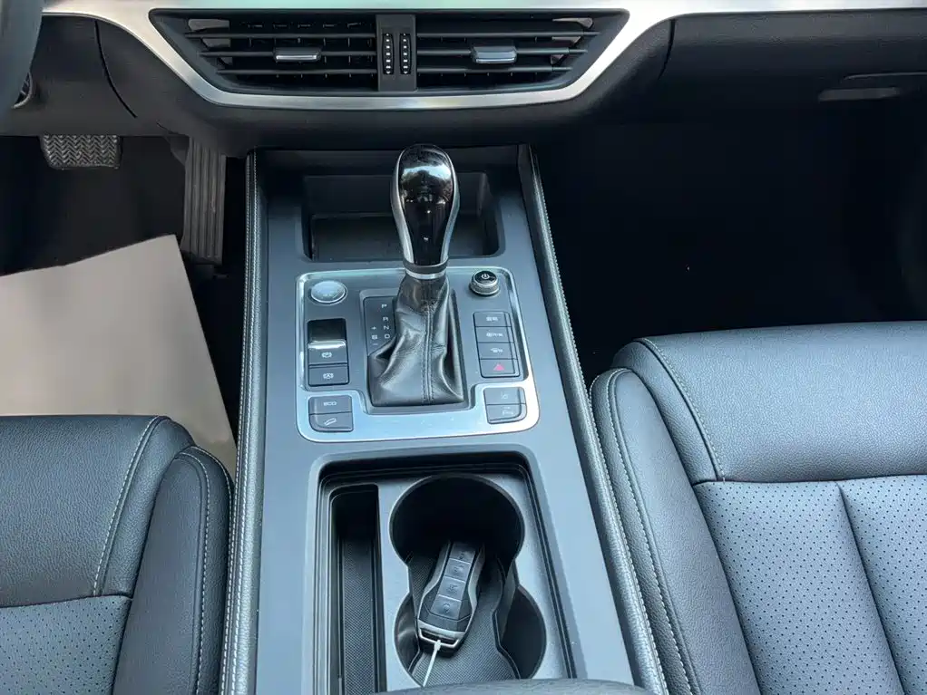 BYD Tang — миниатюра 17