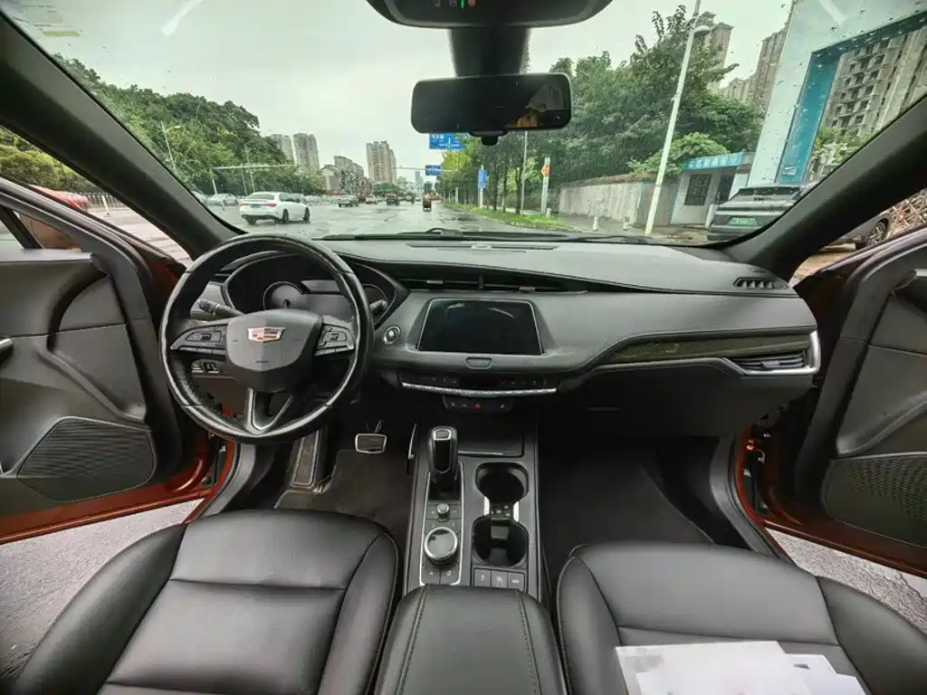 Cadillac XT4 — миниатюра 3
