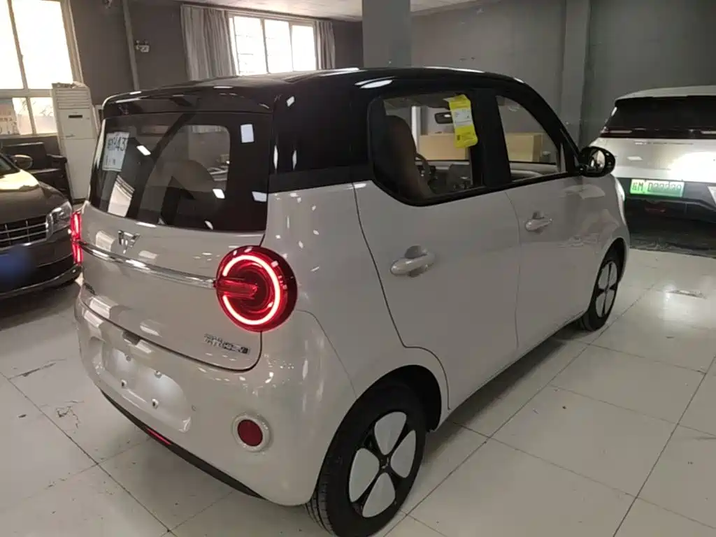 Wuling MINIEV — миниатюра 7