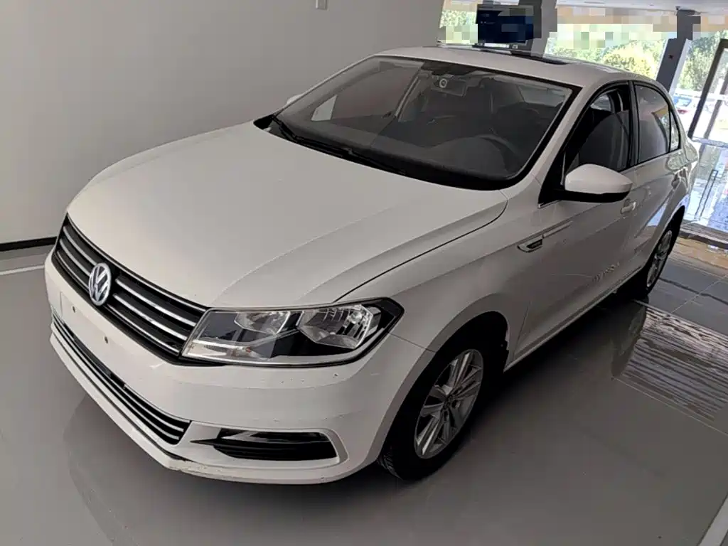 Volkswagen Santana — миниатюра 2
