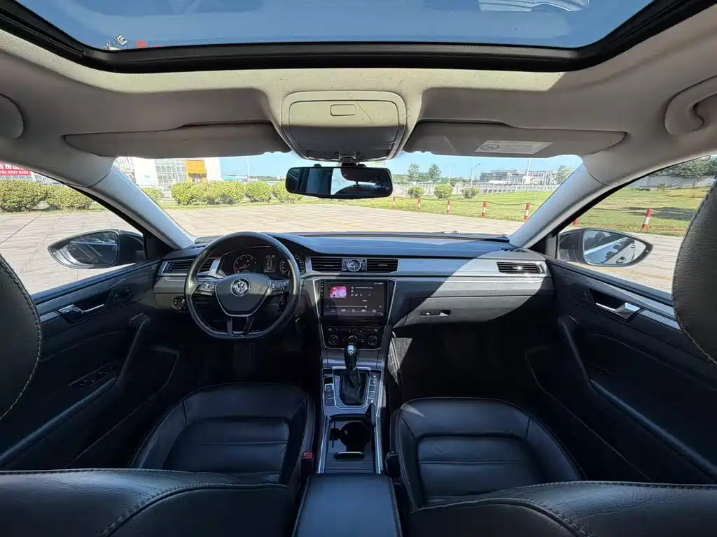 Volkswagen Passat — миниатюра 6
