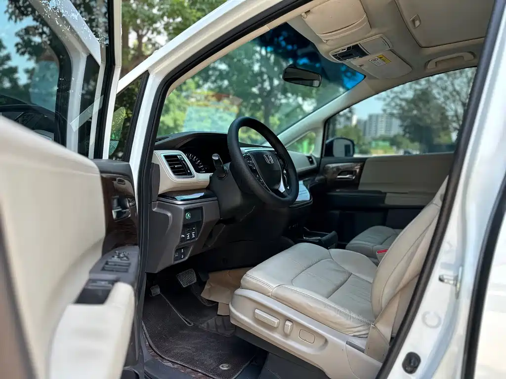 Honda Odyssey 2017 2.4L Luxury