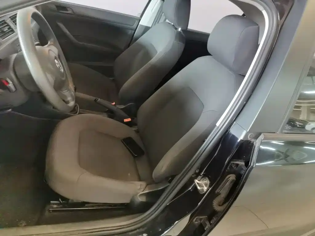 Volkswagen Santana — миниатюра 15