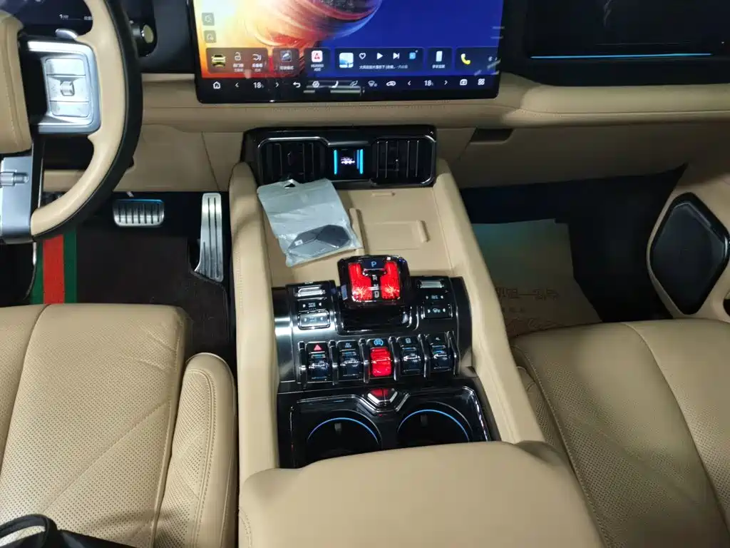 Fangchengbao Leopard 8 8 2025 Flagship 6 мест