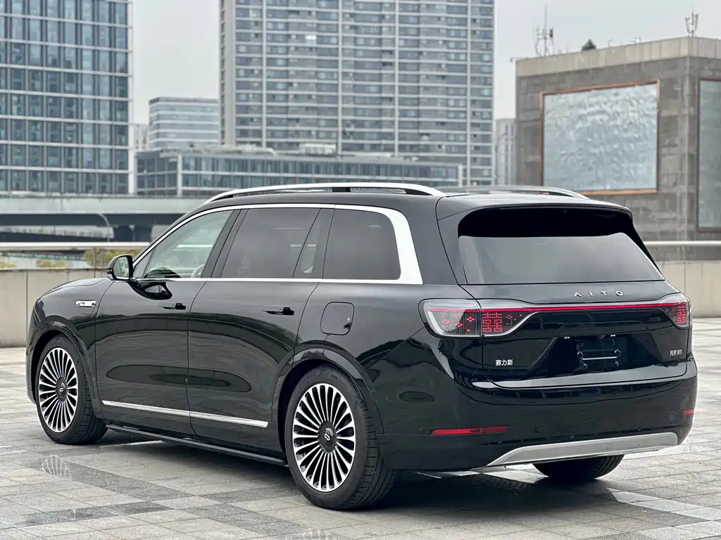 AITO ASK THE WORLD M9