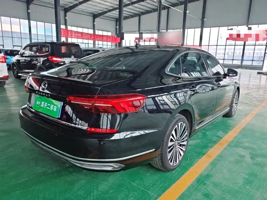 Volkswagen Passat 2020 330TSI Luxury VI