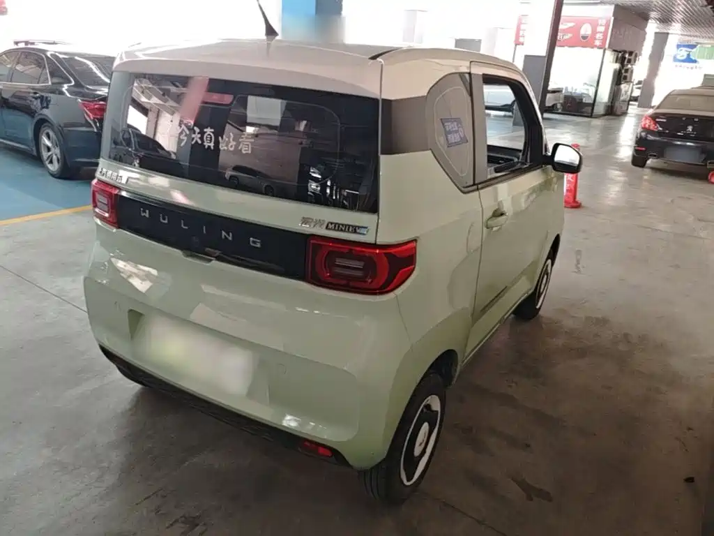 Wuling MINIEV — миниатюра 7