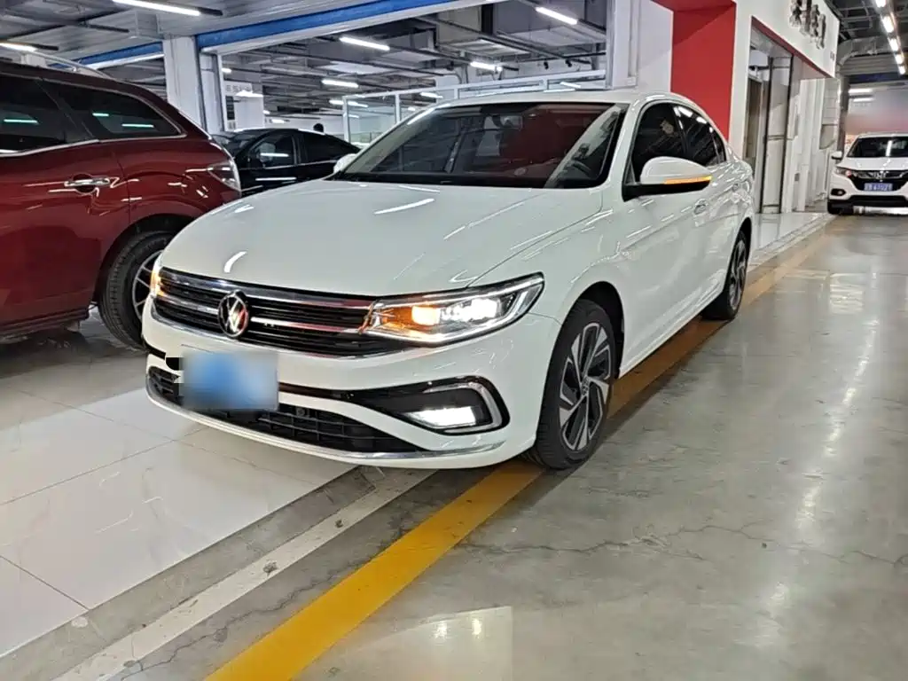 Volkswagen Bora — миниатюра 2