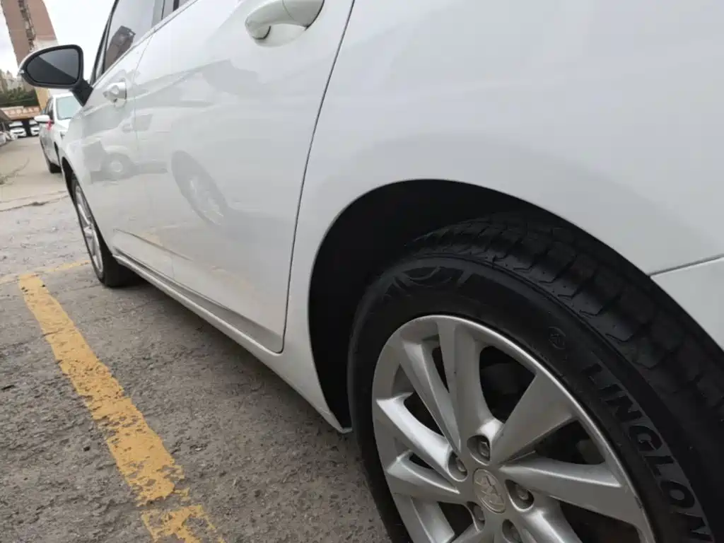 Buick Verano — миниатюра 22
